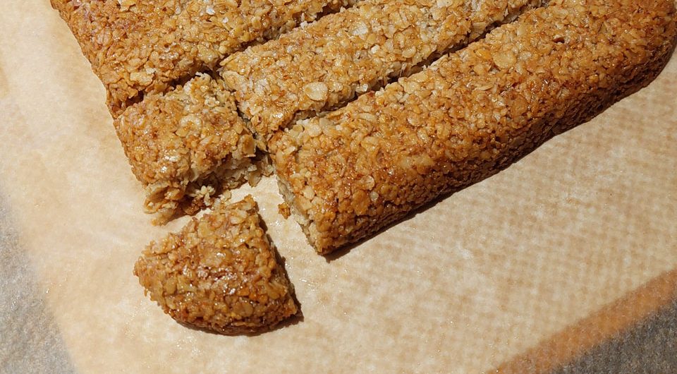 Easy Almond Flapjack for Fuelling Bicycle Rides | Gravel Cycling Couple ...